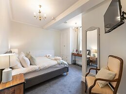 Compact Double Room