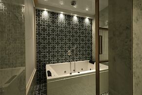 SiO Suites