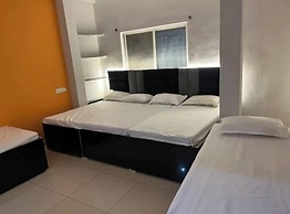 HOTEL TARA PALACE