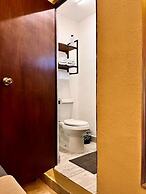 Hotel 305