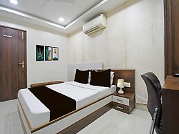 Super Townhouse Sahayogi Nagar Near Big Bazaar