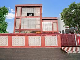 Super Hotel O Jankipuram Vikas Nagar