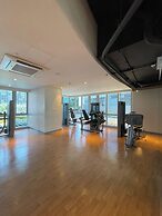 Spacious Living at Uptown Parksuites