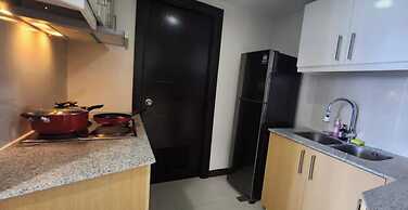 Spacious Living at Uptown Parksuites