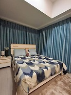 Spacious Living at Uptown Parksuites