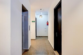 Townhouse Sector 53 Golf Course