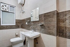 Townhouse Sector 53 Golf Course