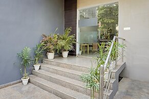 Townhouse Sector 53 Golf Course