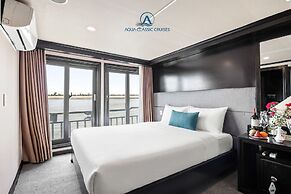Aqua Classic Cruise