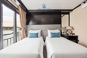 Aqua Classic Cruise