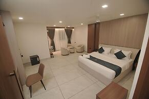 Empire Suites