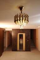 Empire Suites