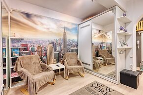 Modern 2 BR in Center - Pumo Properties