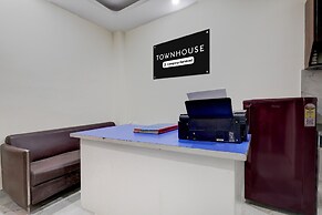 Super Townhouse Phase 3 DLF Cyber City