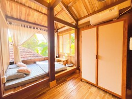 Harmony Botanical Garden Stay