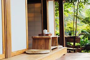 Harmony Botanical Garden Stay