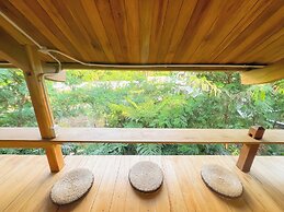 Harmony Botanical Garden Stay