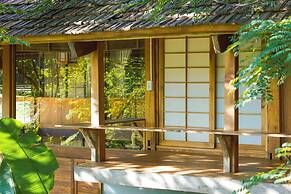 Harmony Botanical Garden Stay