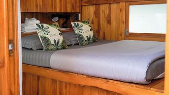 Harmony Botanical Garden Stay
