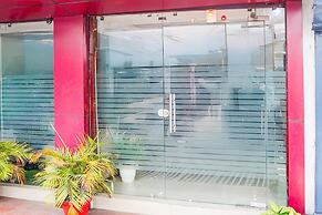 Super Hotel O Krishna Nagar Chowk