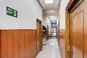 Super Hotel O Krishna Nagar Chowk