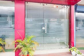 Super Hotel O Krishna Nagar Chowk