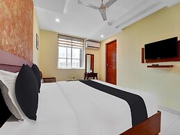 Super Townhouse Ernakulam North
