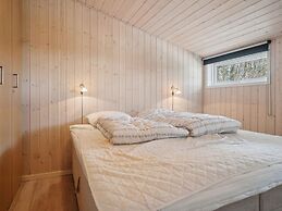 4 Star Holiday Home in Ronde