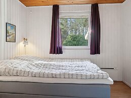 4 Star Holiday Home in Ronde