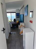 Ocean Heated Pool Jacuzzi View Gray