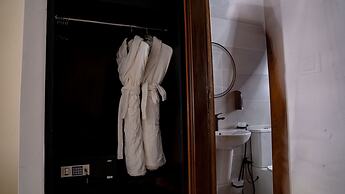 Kadiss Hotel