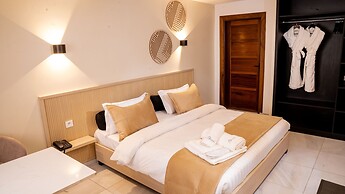 Kadiss Hotel