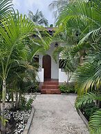 White Coconut Resort