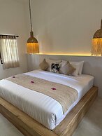 White Coconut Resort