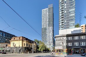 City Residences Eaton Centre