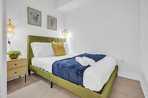 Harbourfront View Suites