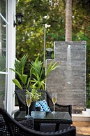 ELIVAAS Prive Suntuarios Casa Iris 4BHK