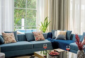 ELIVAAS Prive Suntuarios Casa Iris 4BHK