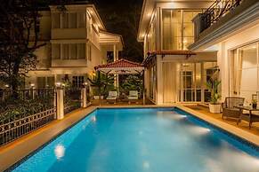 ELIVAAS Prive Suntuarios Casa Iris 4BHK