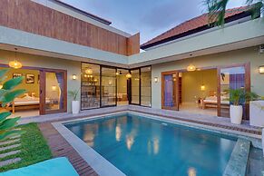 Loona Suites - Umalas