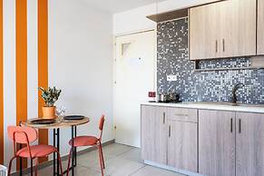Made with love 1-BR By Finikoudes Beach