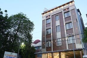 Hotel Green Palace