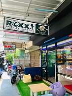 Roxx Social Hostel Cafe  Bistro