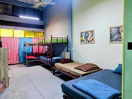Roxx Social Hostel Cafe  Bistro
