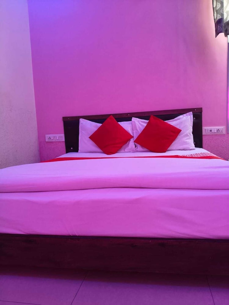 HOTEL ROYAL PALACE