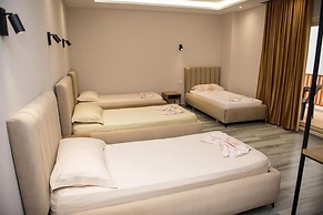 New Donantelo Hotel