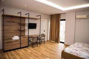New Donantelo Hotel