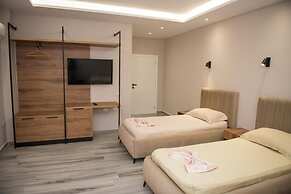 New Donantelo Hotel