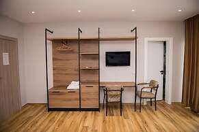 New Donantelo Hotel