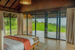 Meadow Hills Villa by Mahaprana